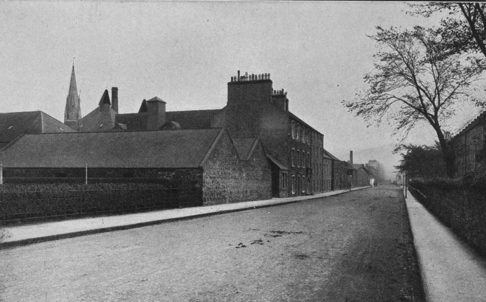 Hazelburn Distillery : Exterior View.